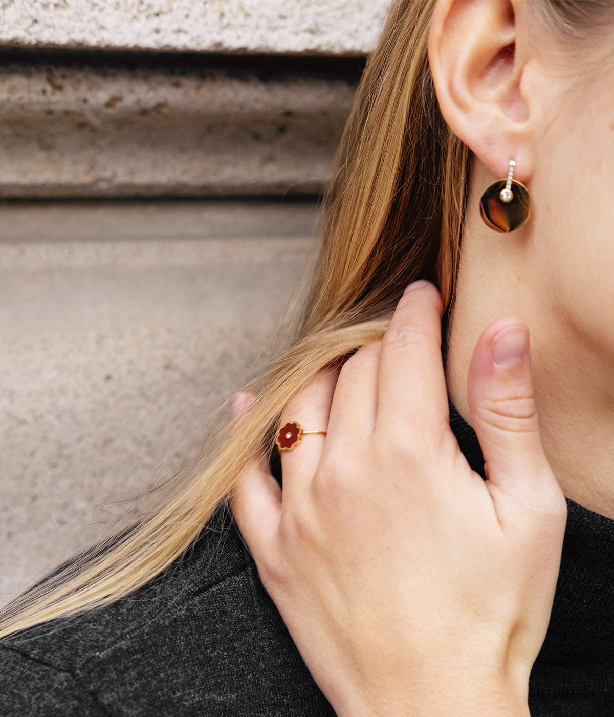 Boucles D'oreilles Anya (Acier Doré) – Image 3