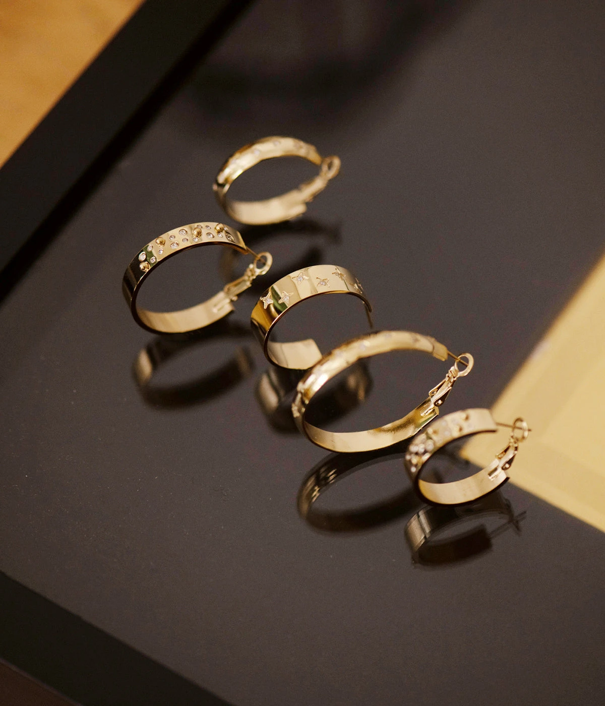 Boucles D'oreilles Solaris (Acier Doré) – Image 3